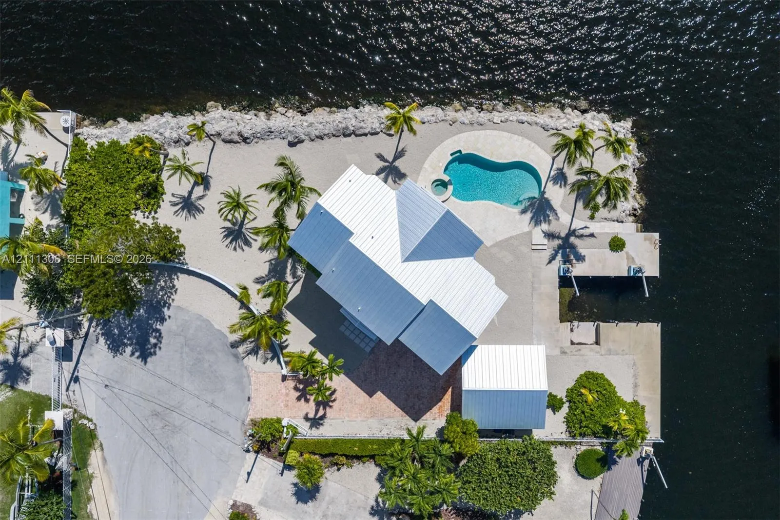 1200 Mockingbird Road