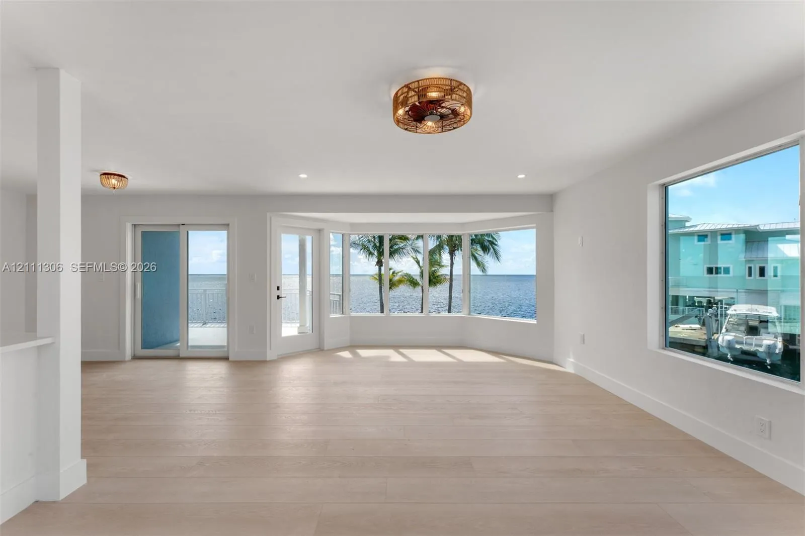 1200 Mockingbird Road