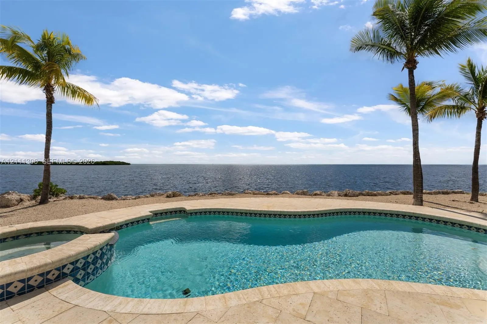 1200 Mockingbird Road