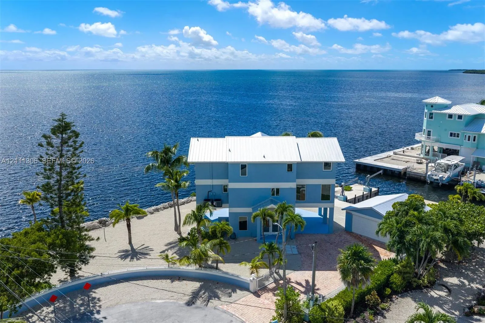 1200 Mockingbird Road
