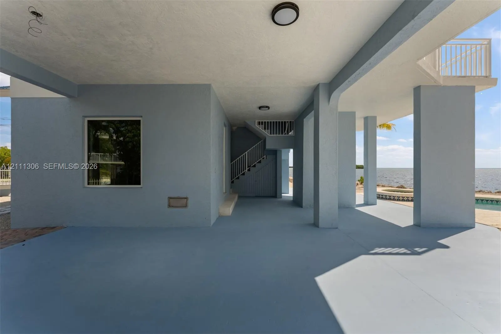 1200 Mockingbird Road