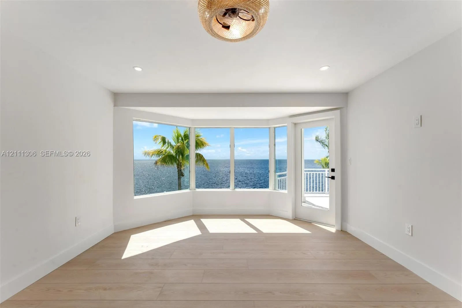 1200 Mockingbird Road