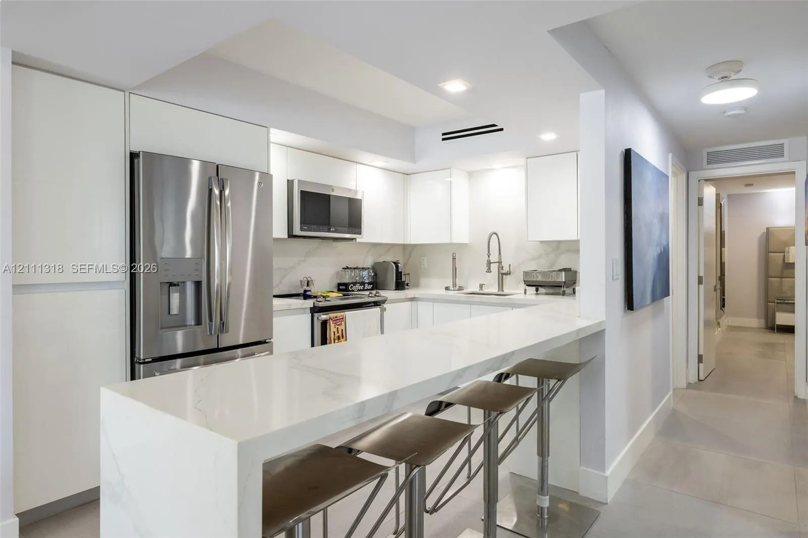 5415 Collins Avenue #202
