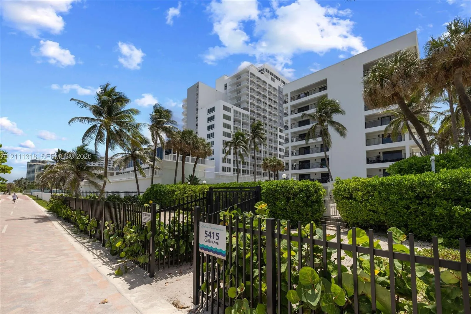 5415 Collins Avenue #202