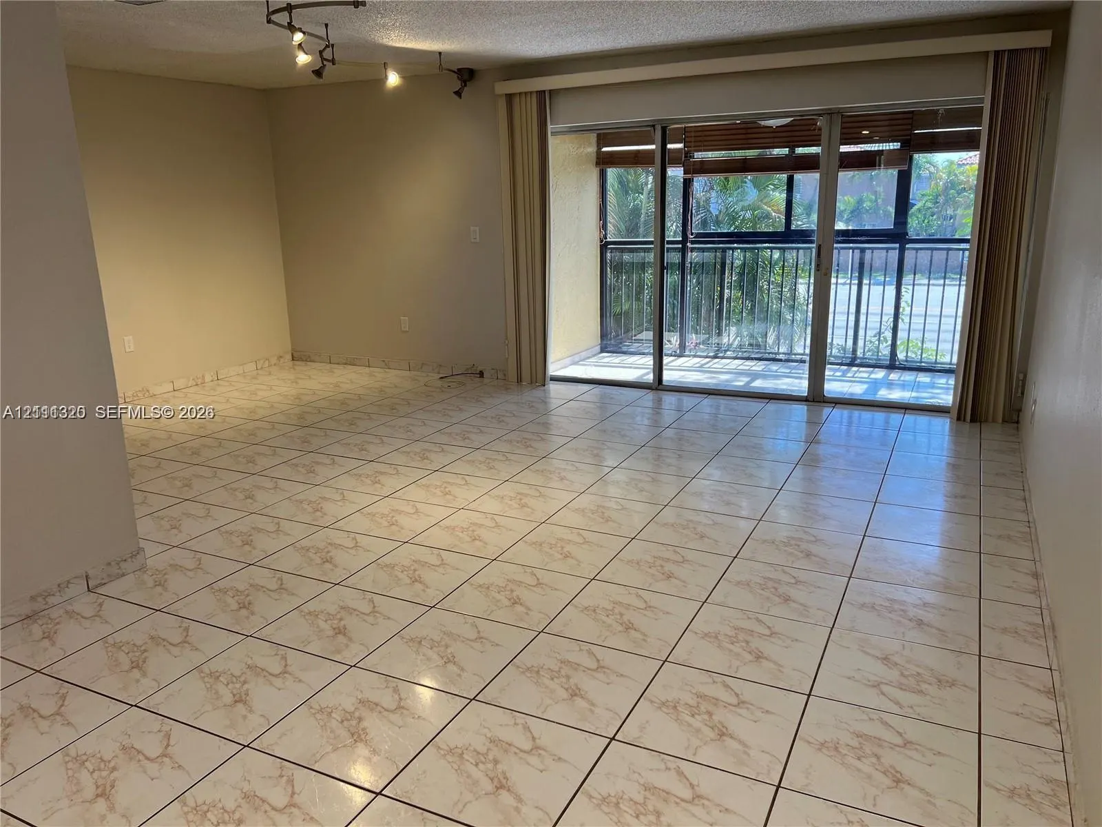 10 NW 87th Avenue #B211