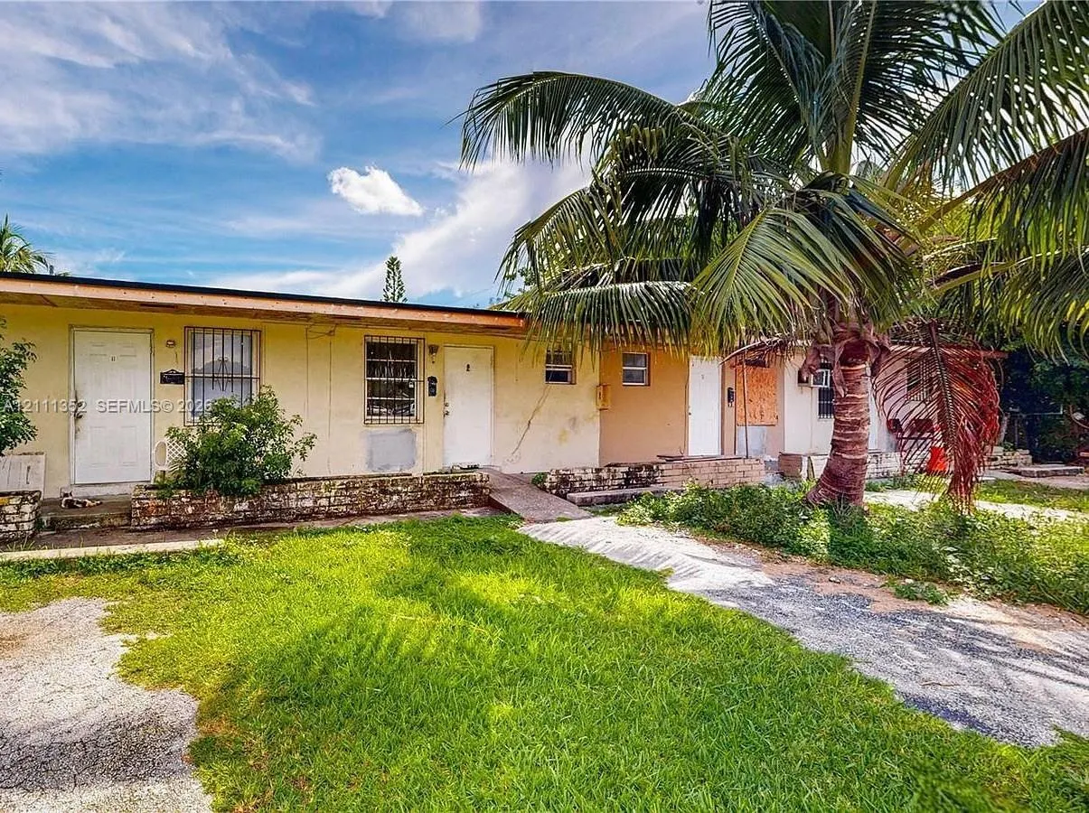 1478 NW 2nd Avenue #3