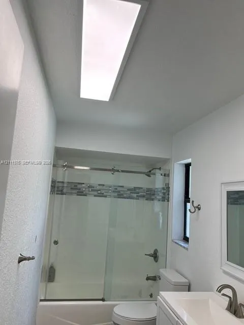 10860 NW 40th Street