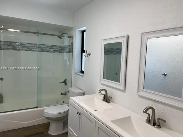 10860 NW 40th Street