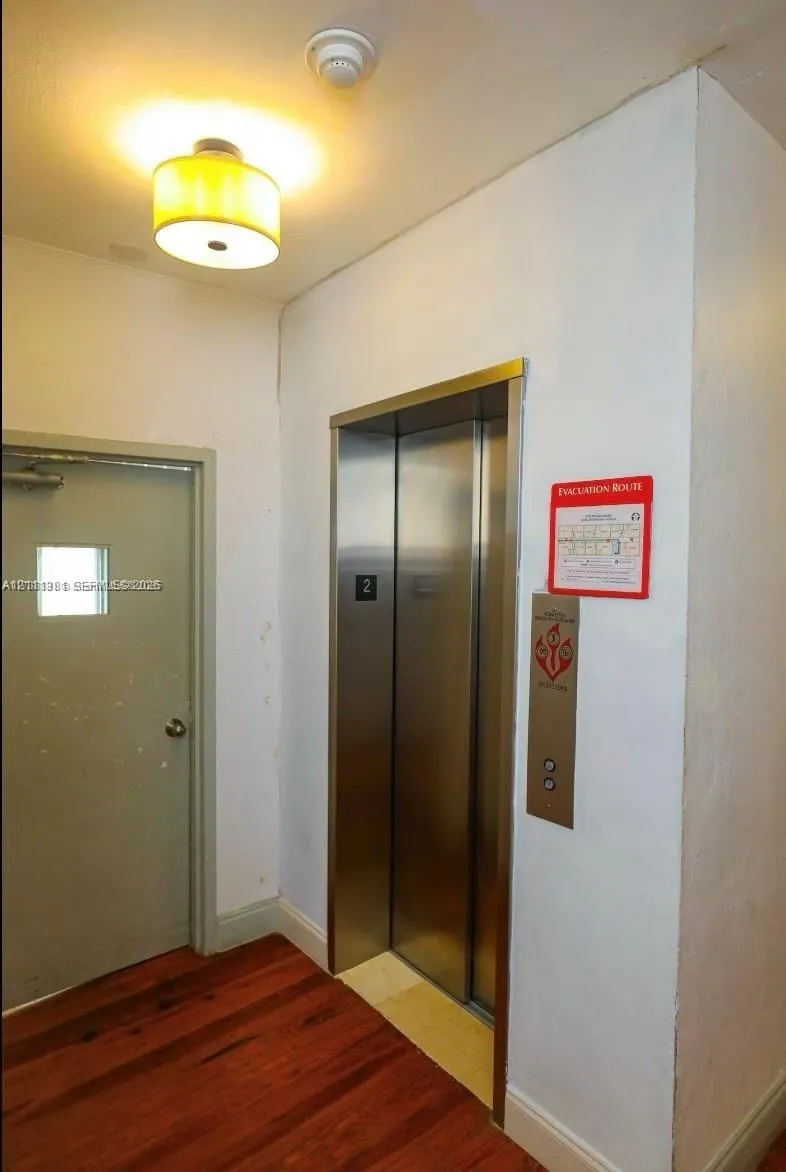 3710 Collins Avenue #N-206