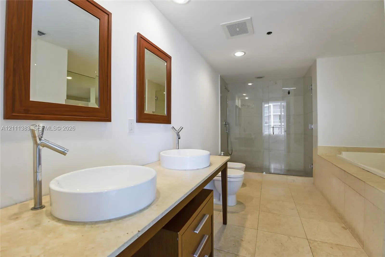 495 Brickell Avenue #4810