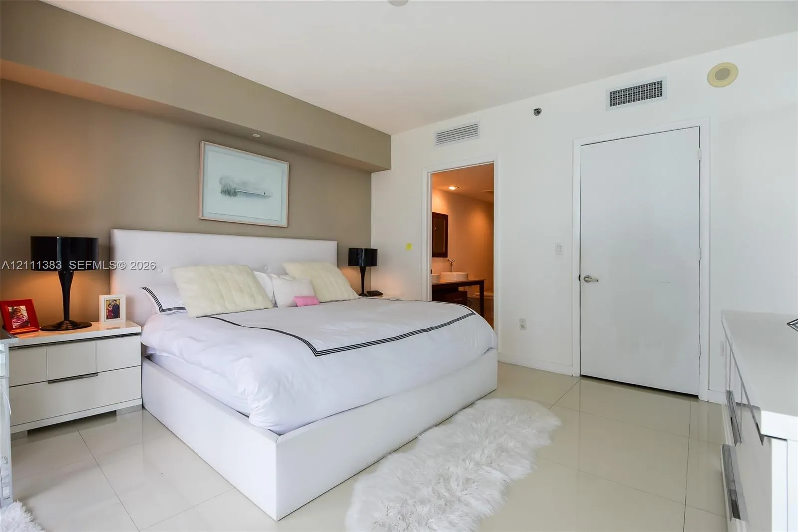 495 Brickell Avenue #4810