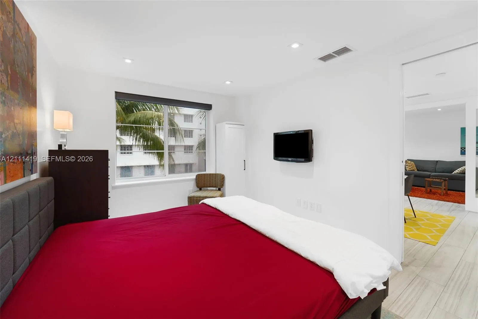 1460 Ocean Drive #307