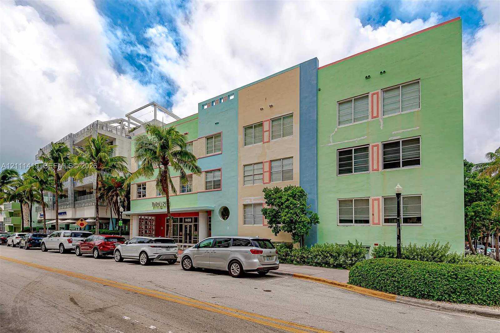 1460 Ocean Drive #307