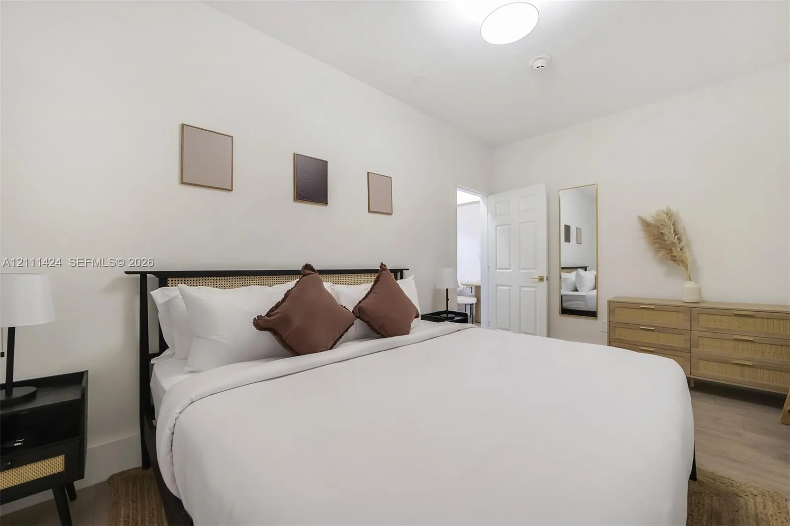 8040 Harding Avenue #4