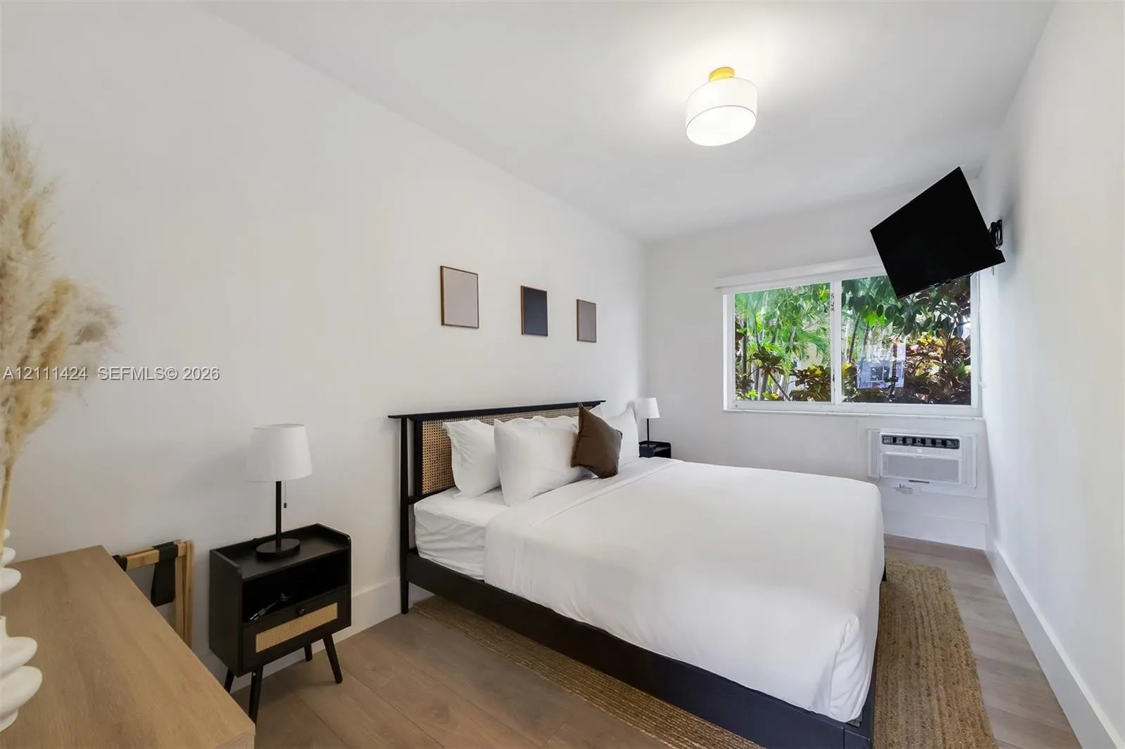 8040 Harding Avenue #4