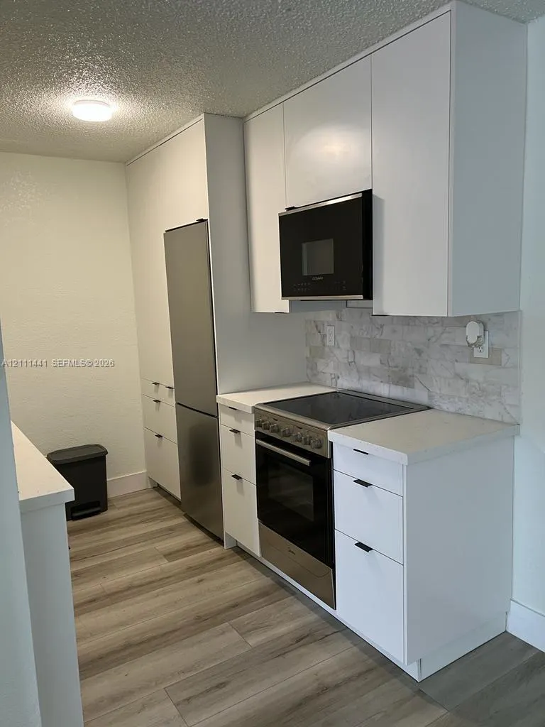 444 SW 4th Street #102