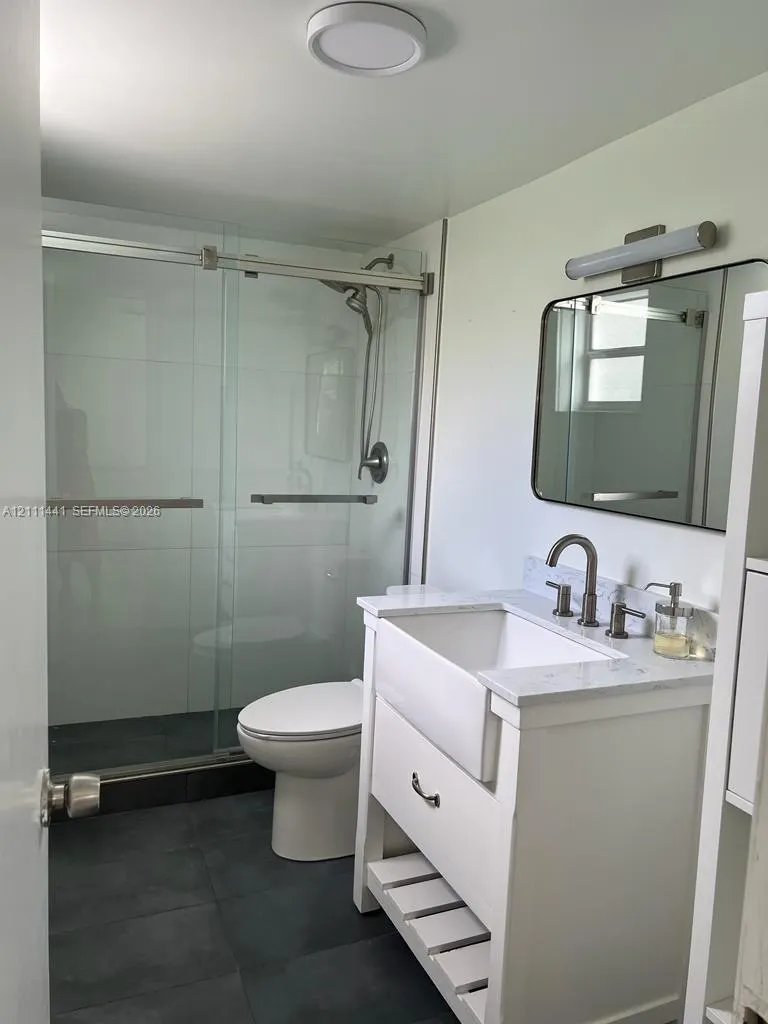 444 SW 4th Street #102