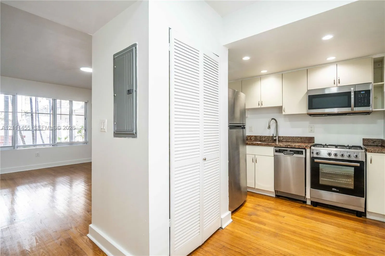2425 Flamingo Place #2