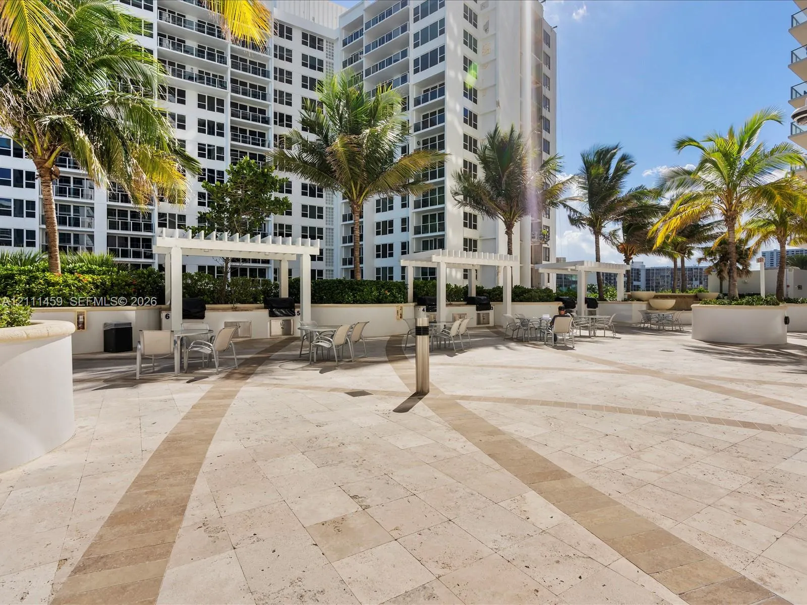 3101 S Ocean Drive #2707