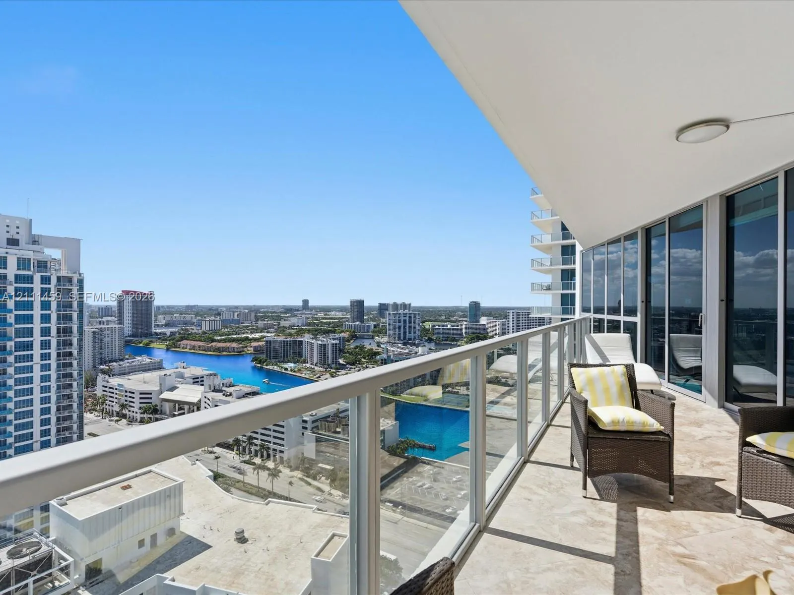 3101 S Ocean Drive #2707