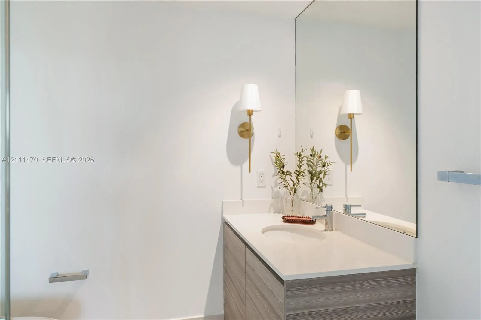 121 NE 34th Street #2204