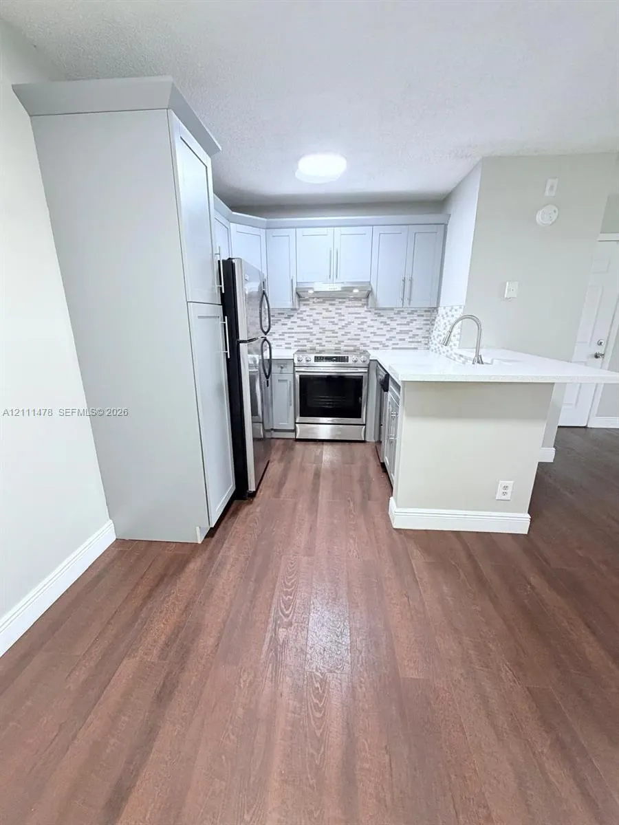 741 Lyons Road #17108