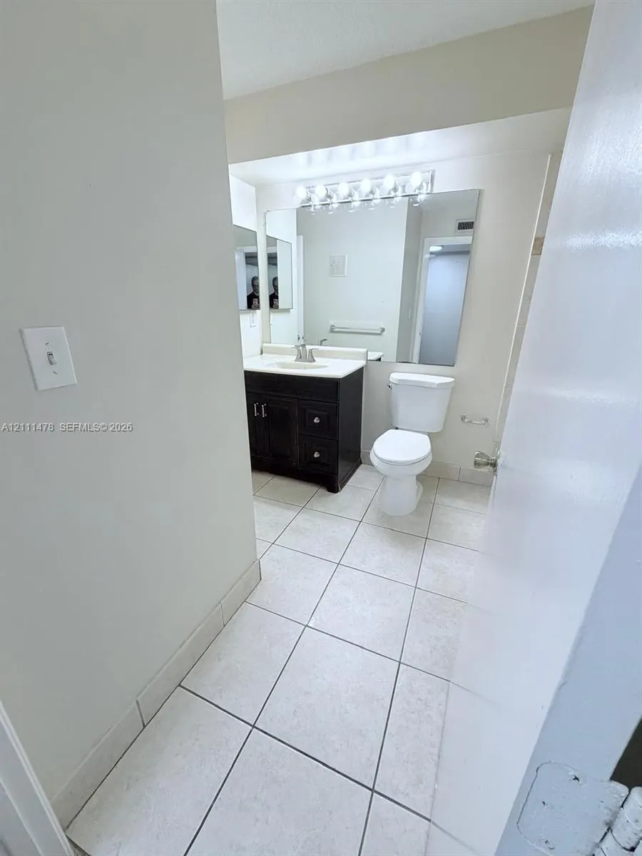 741 Lyons Road #17108