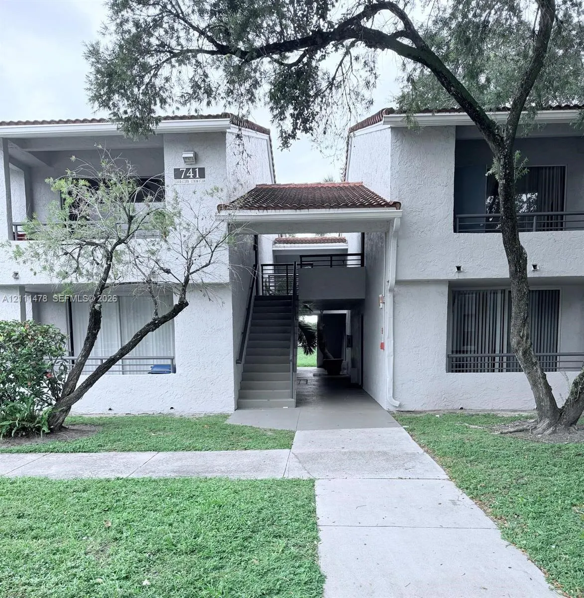 741 Lyons Road #17108