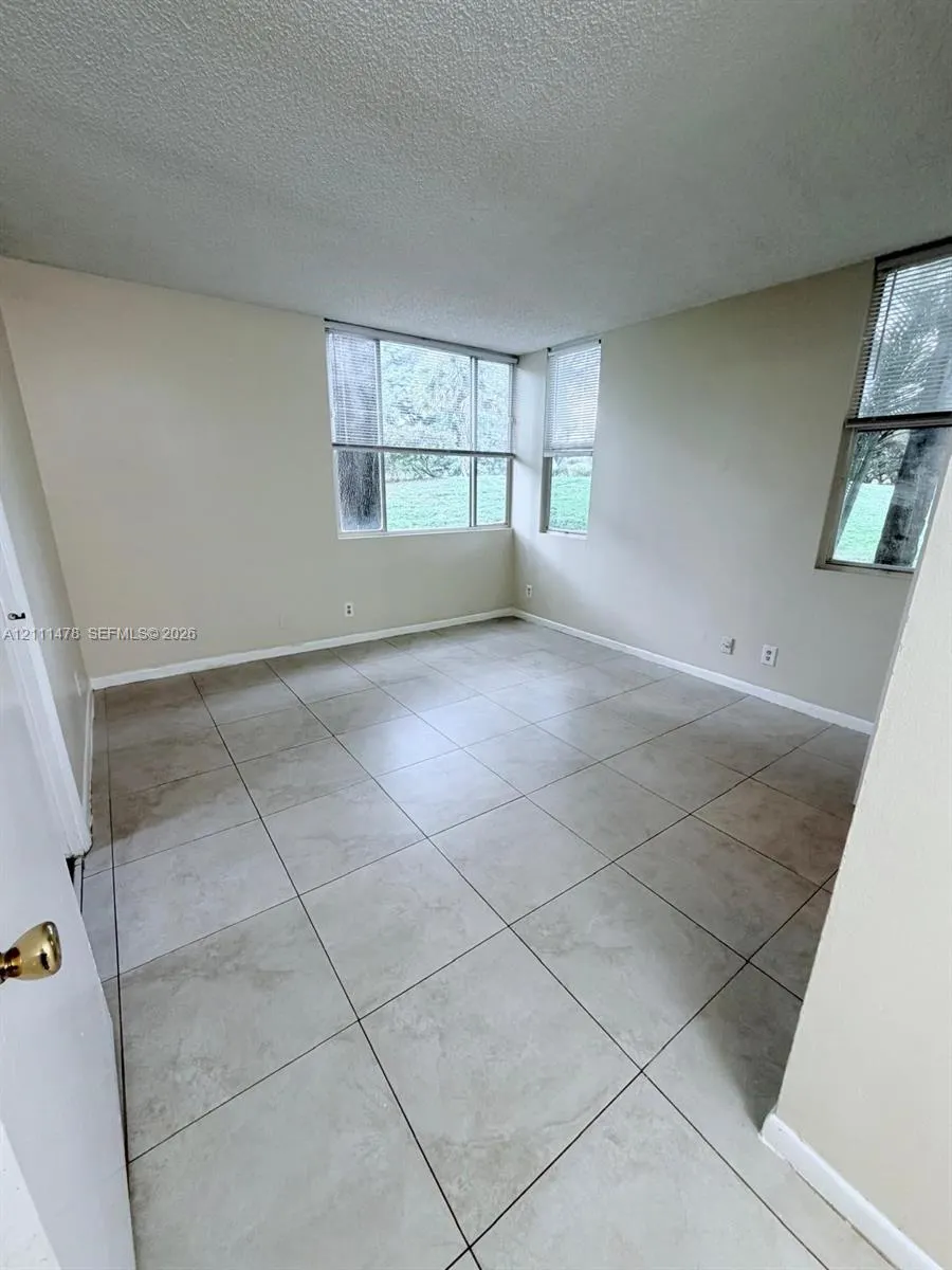 741 Lyons Road #17108