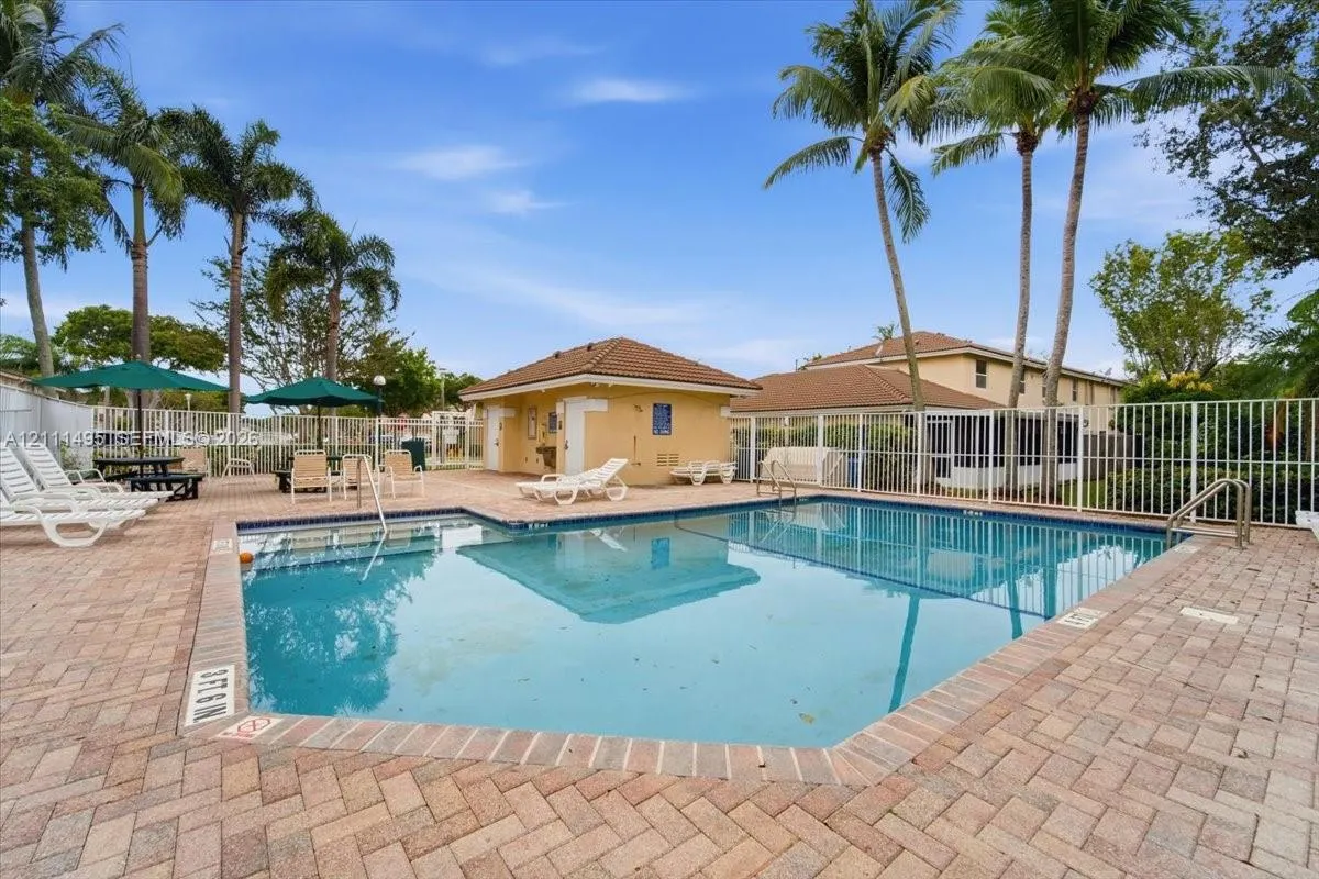 5331 NW 89th Terrace