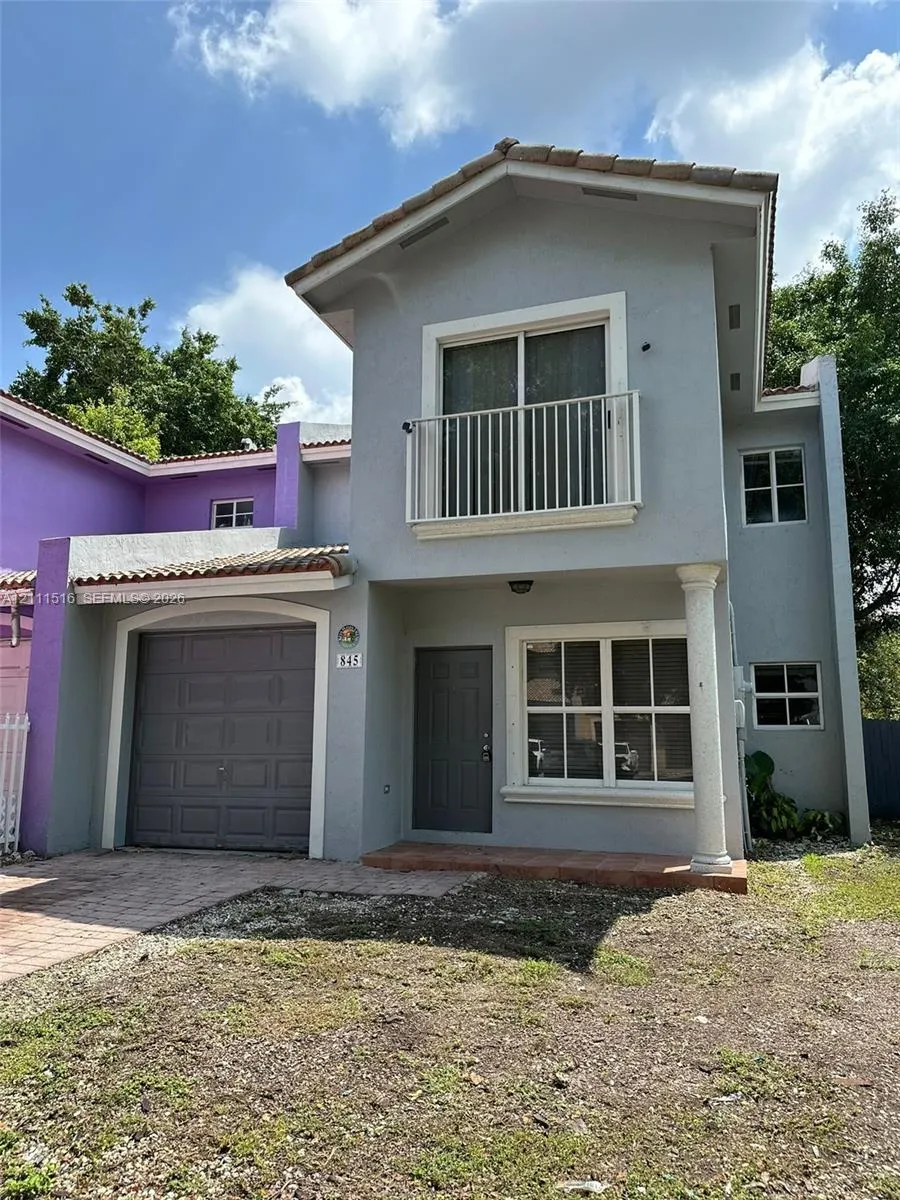 845 SW 6th Place