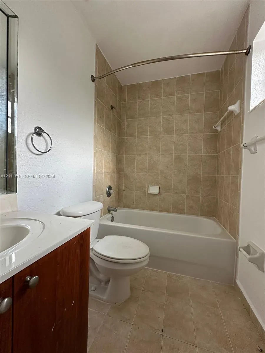 845 SW 6th Place