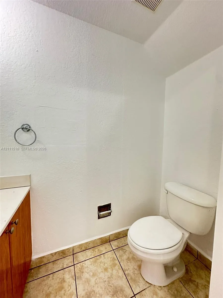 845 SW 6th Place