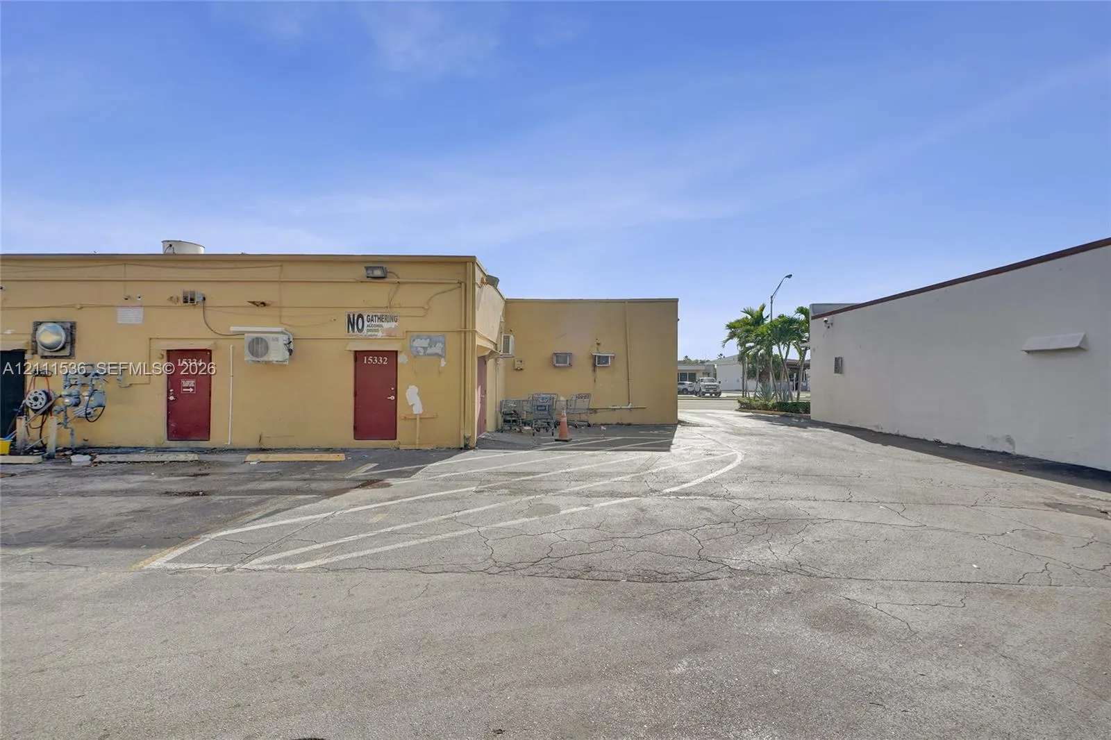 15330 W Dixie Highway