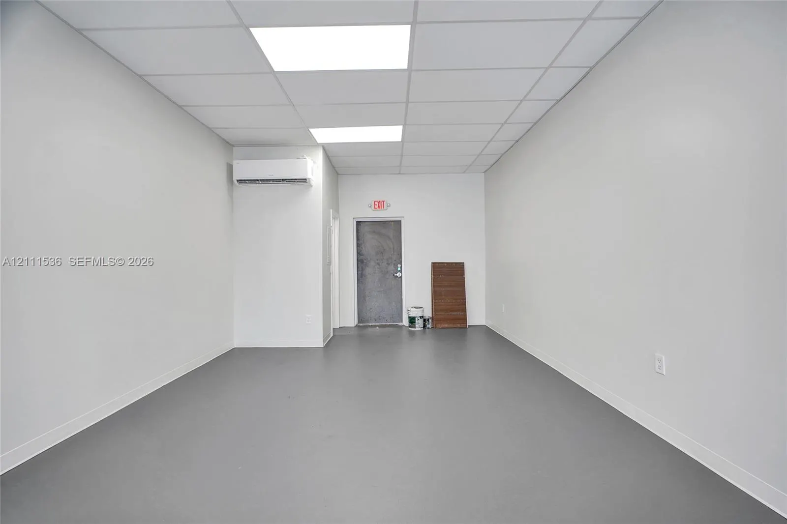 15330 W Dixie Highway