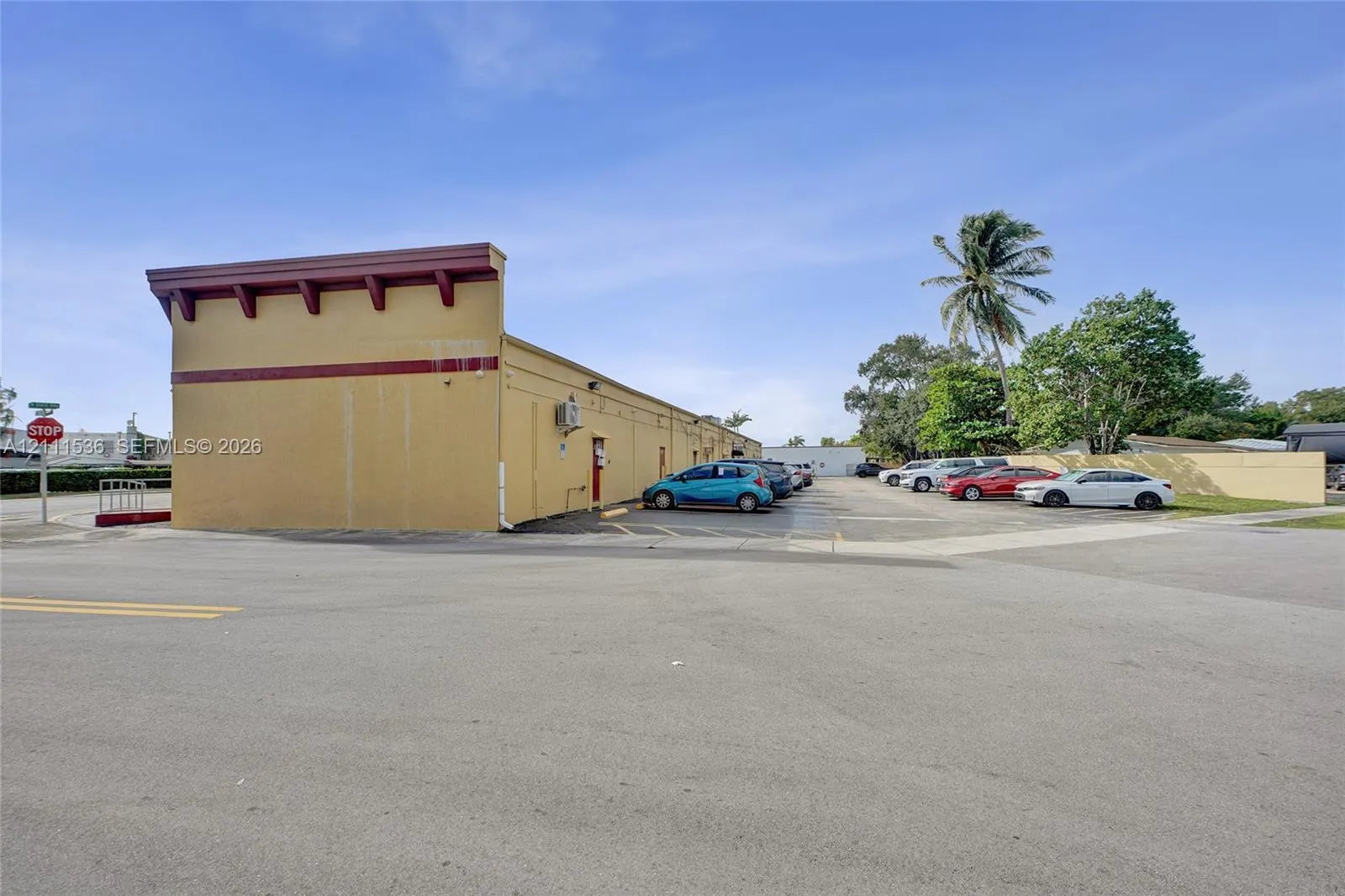 15330 W Dixie Highway