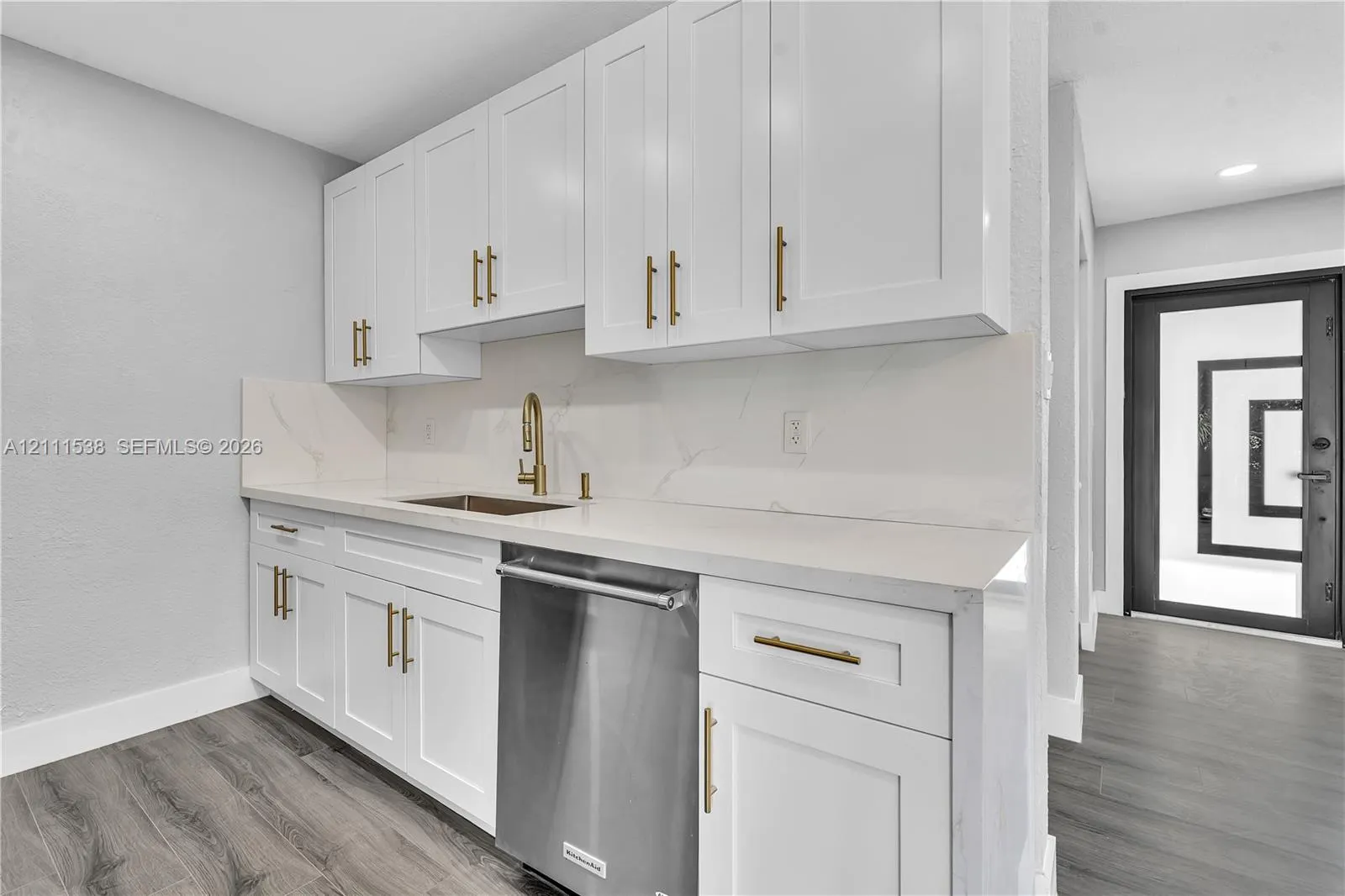 255 NE 41st Street