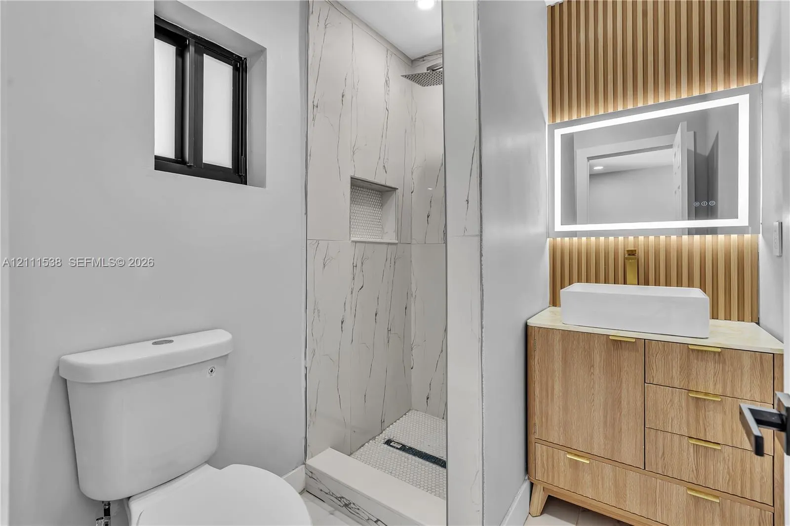 255 NE 41st Street