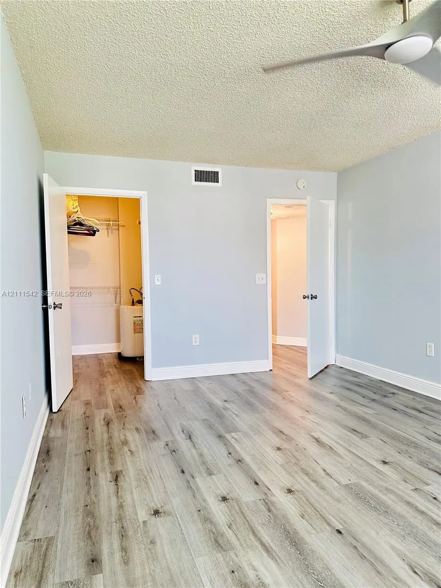 8333 Lake Drive #404