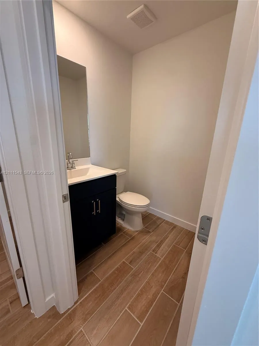 183 NE 13th Terrace #183