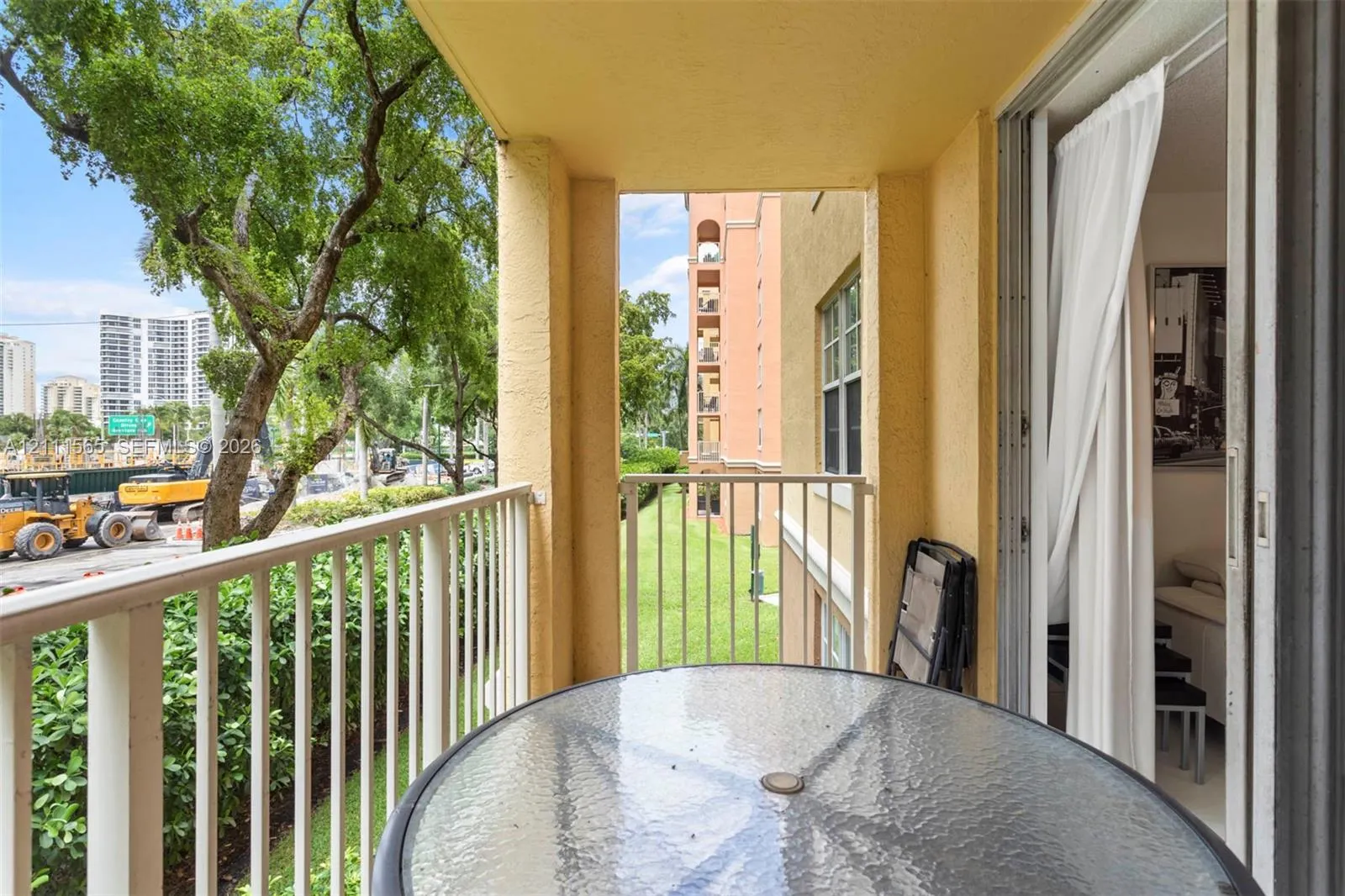 19555 E Country Club Drive #8208