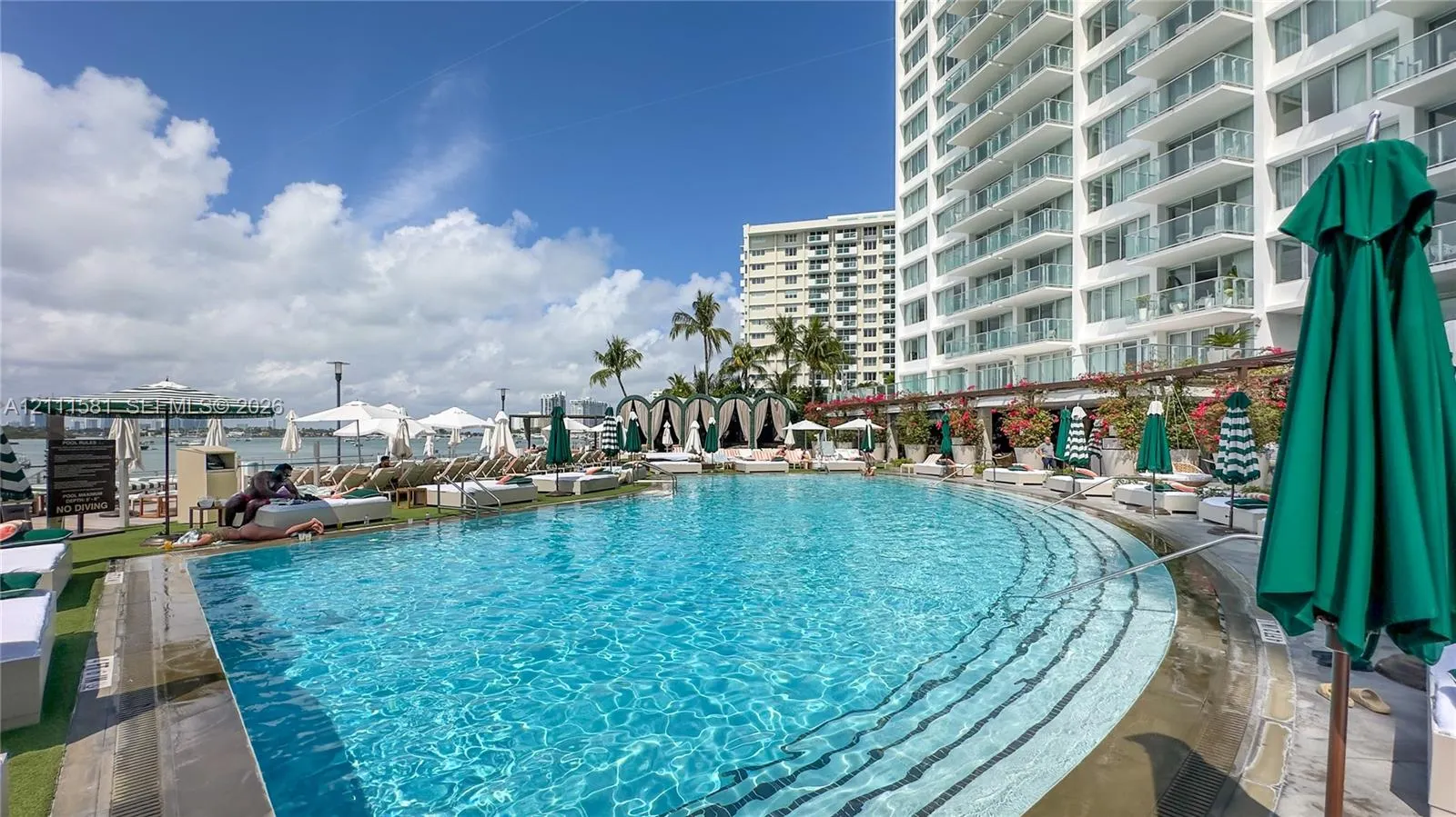1100 West Avenue #506