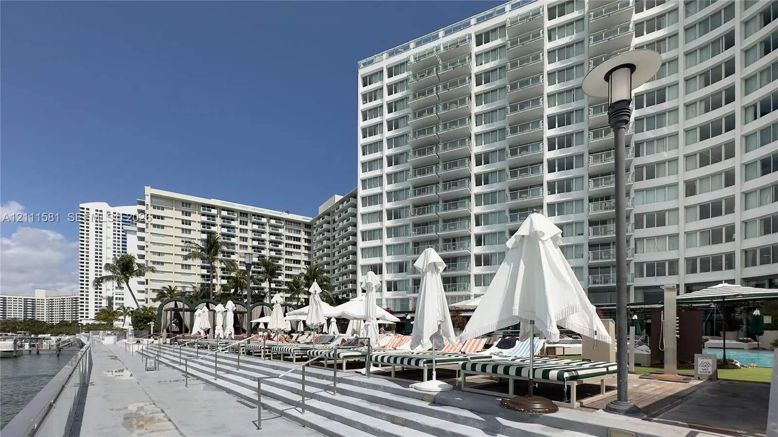 1100 West Avenue #506