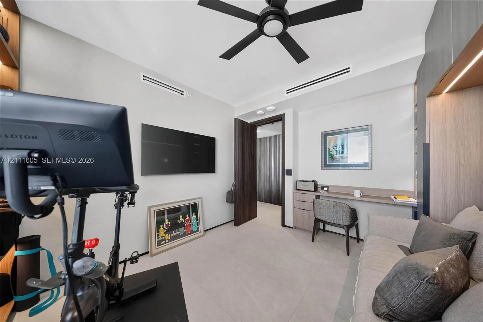 1330 West Avenue #PH02