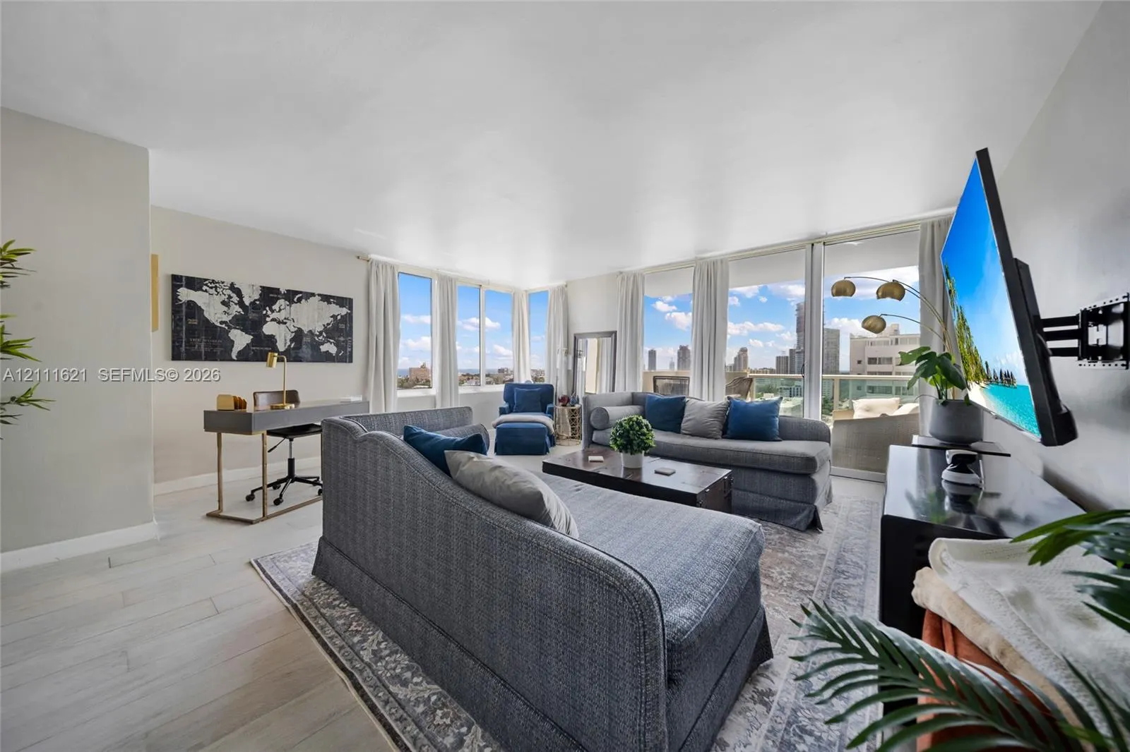 1200 West Avenue #PH15