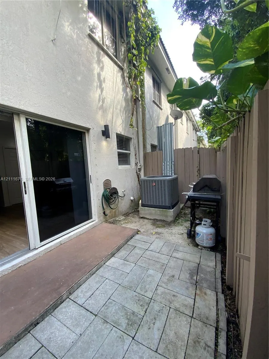 3002 SE 15th Avenue