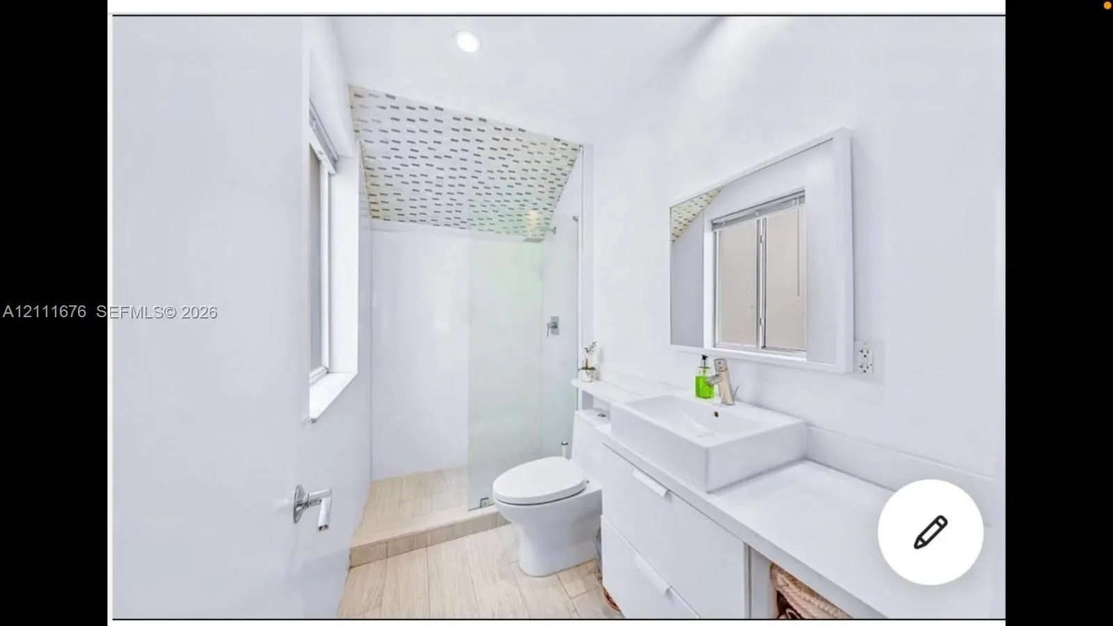 3710 Collins Avenue #N-101