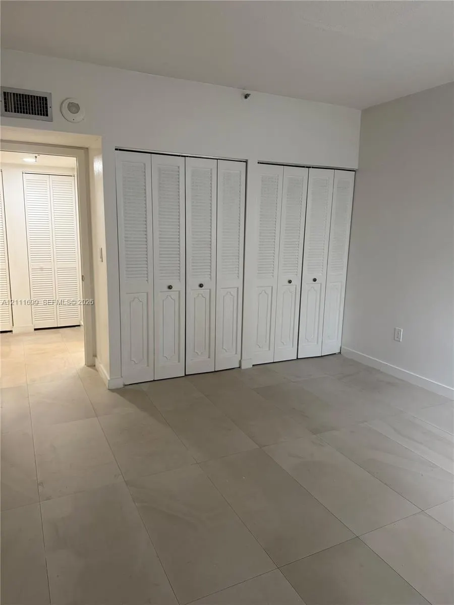 900 NE 195th Street #113