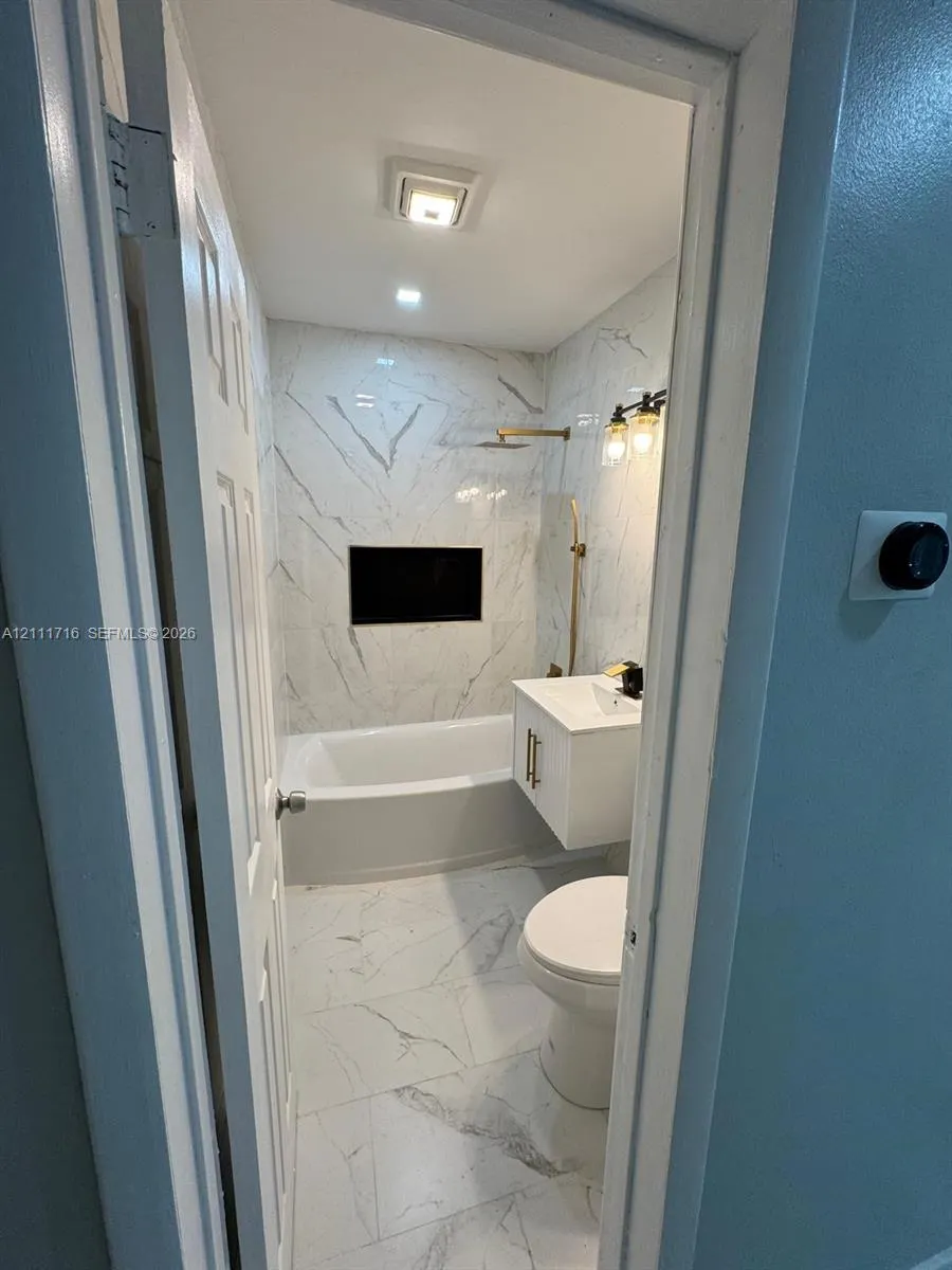4120 SW 31st Drive #0