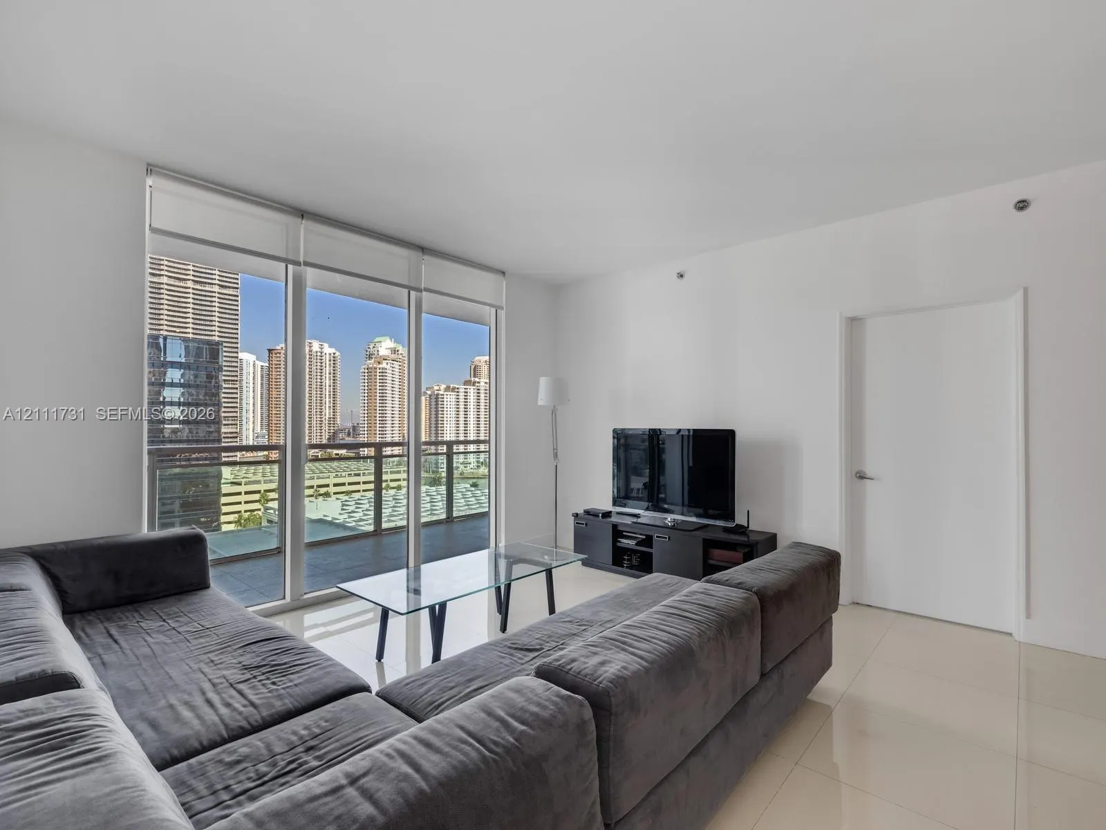 950 Brickell Bay Drive #1404